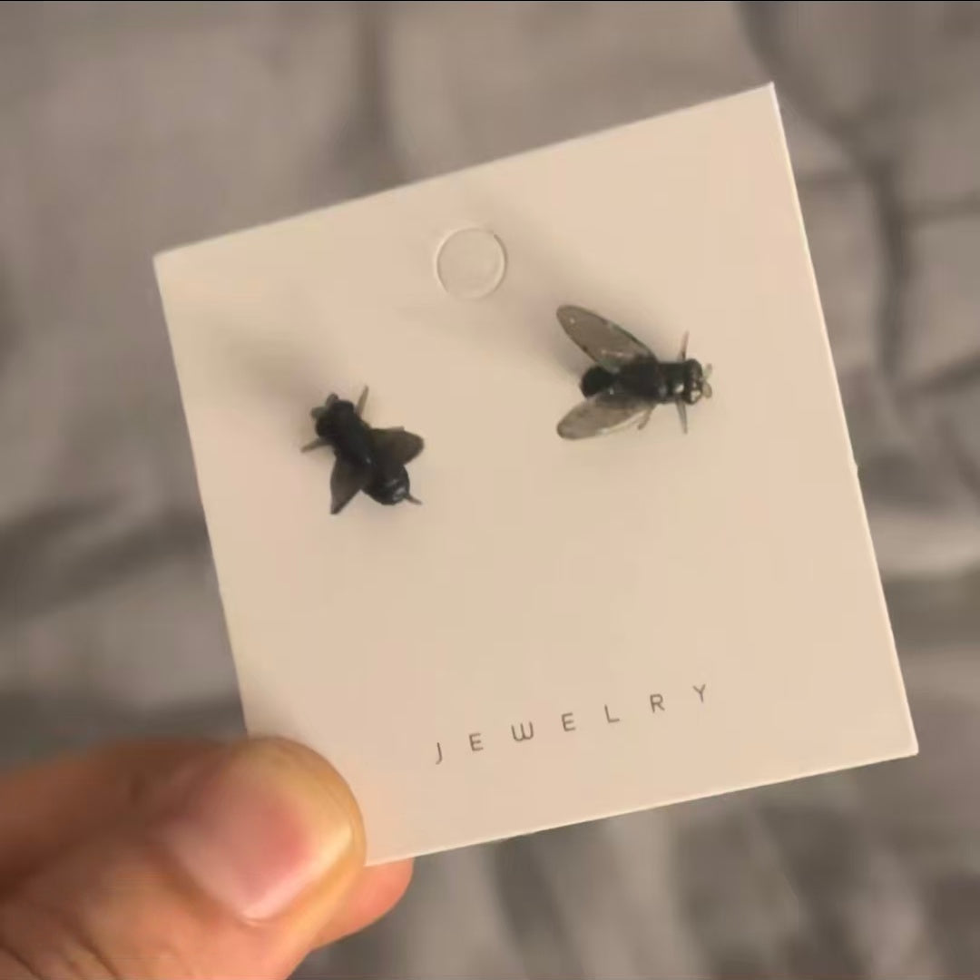 The Fly Effect: Why 10,000+ Muses are Obsessed with Our Most "Disruptive" Frame Anchor