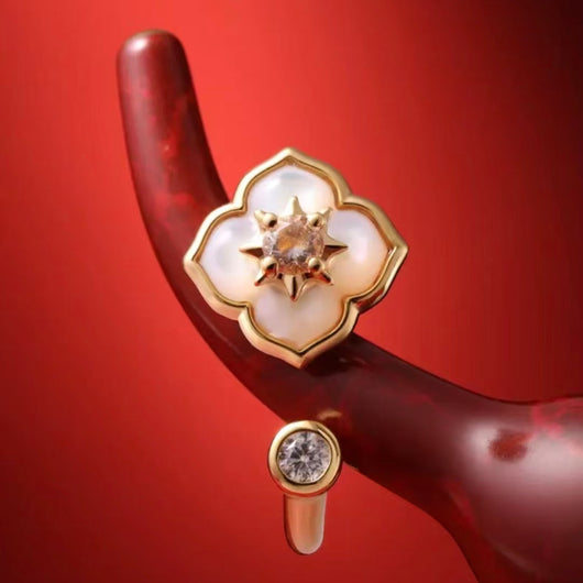 AuraNudge "Serendipity Shell" Manifestation Set - Necklace, Bracelet & Studs