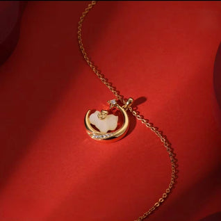 AuraNudge 2026 "Kinetic Soul" Horse Pendant - The 18K Gold "Reality Anchor"