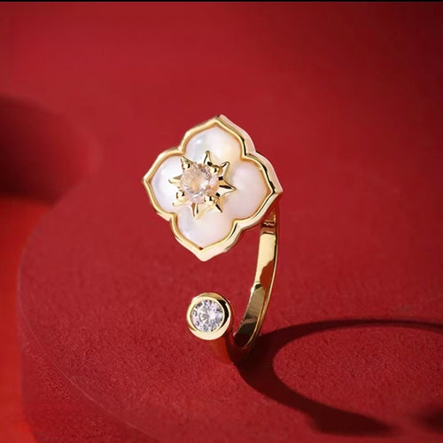 AuraNudge "Serendipity Shell" Manifestation Set - Necklace, Bracelet & Studs